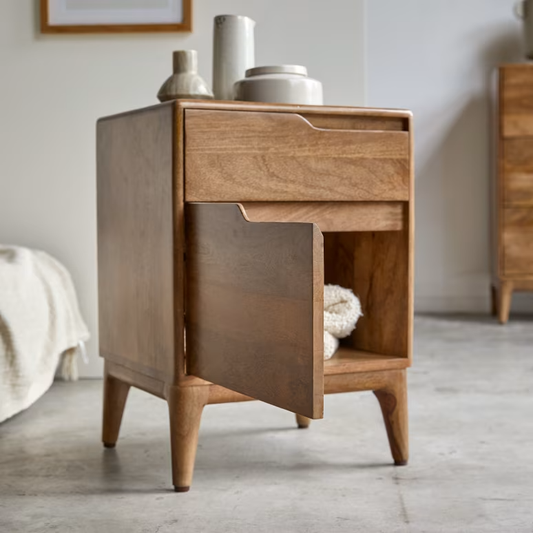 Eliana – Solid Mango Wood Bedside Table