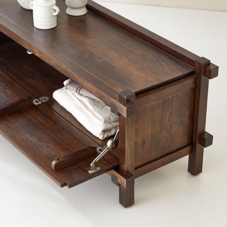 Hera – Solid Mango Wood TV Cabinet (117 cm, Flap)