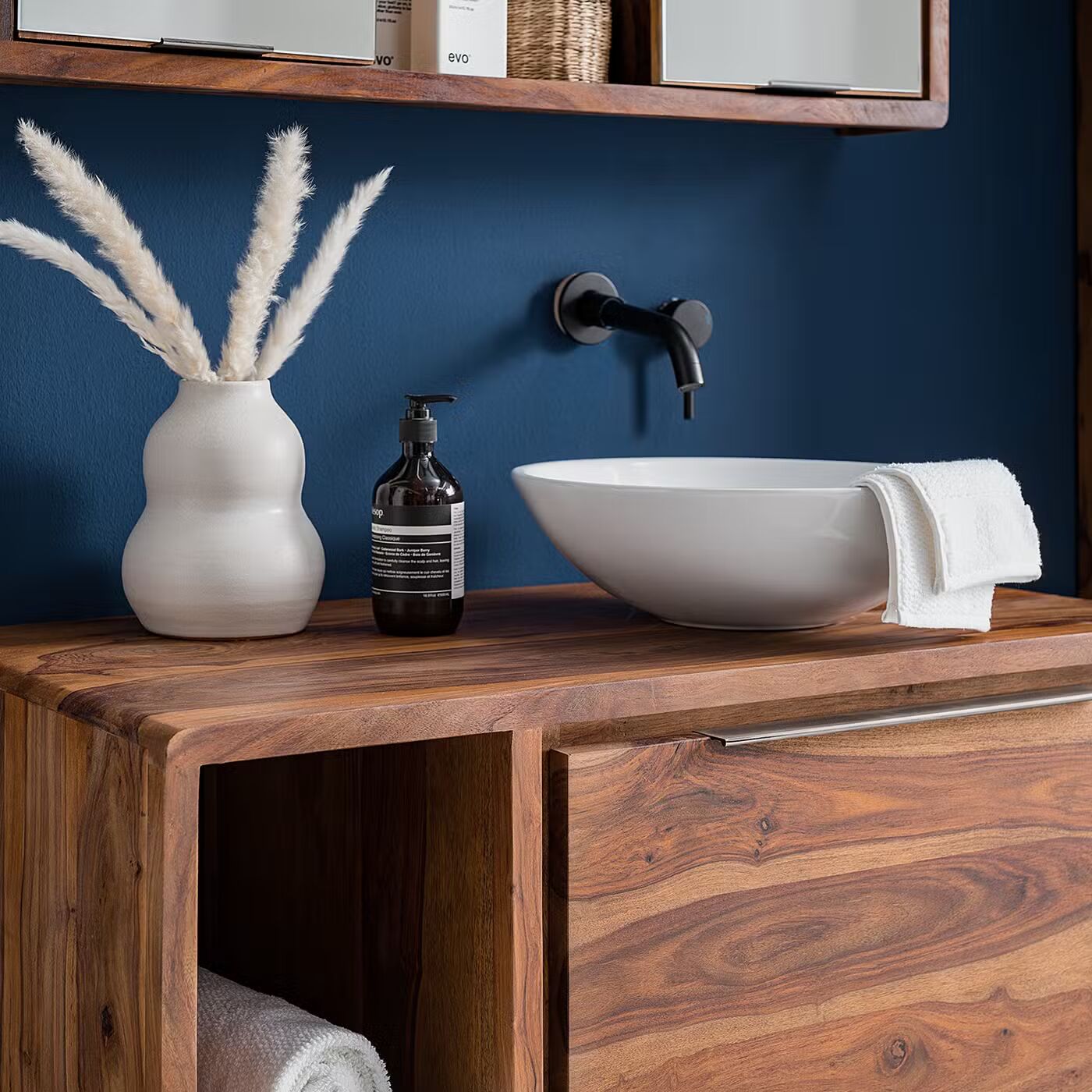 Niti Washbasin with 2 Drawers