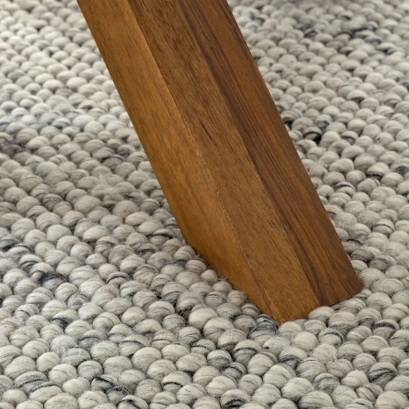 Nami Round Dining Table